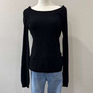 Theory 100% Cashmere Boat Neck Black Sweater – Size M